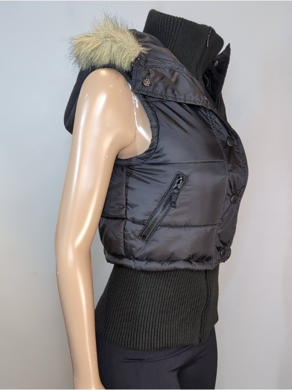Costa Blanca Black Cropped Puffer Vest Faux Fur Hood Ribbed Knit Size Medium - Picture 8 of 14